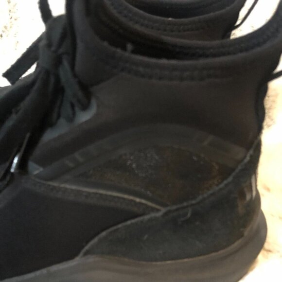 Puma Phenom Suede Training  Womens Black Sneakers Athletic Shoes 5.5 - Picture 9 of 16